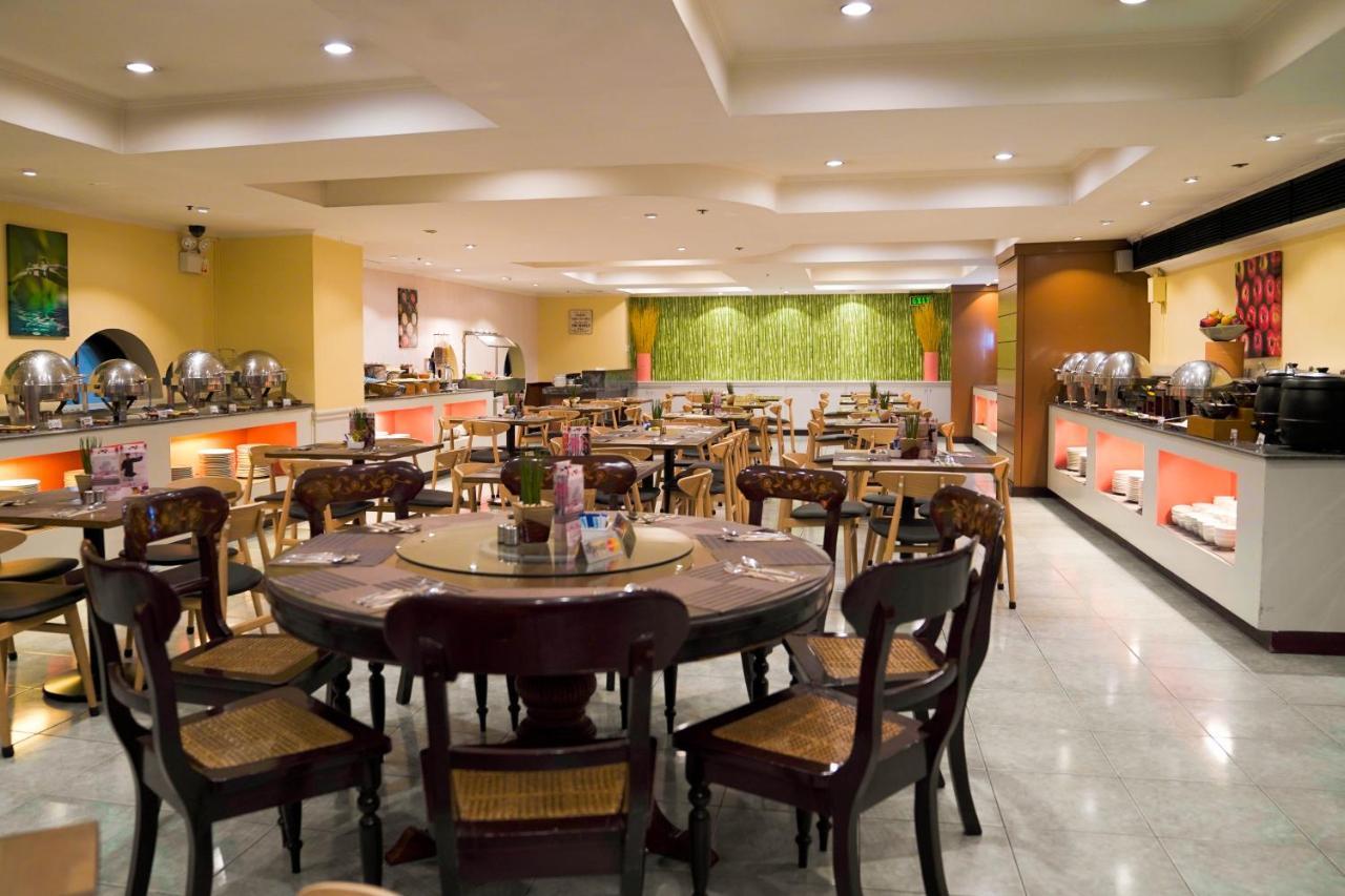 Berjaya Makati Hotel Makati City Exterior photo